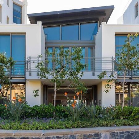 Outstanding V&A Marina Waterfront Apartment Cape Town Exterior photo