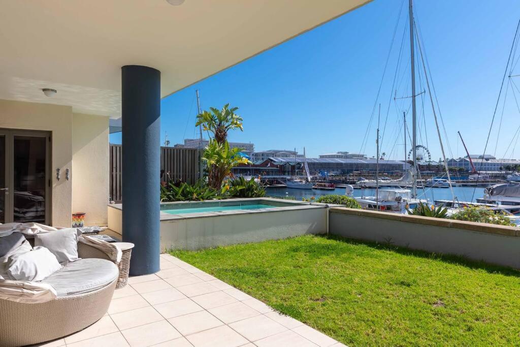Outstanding V&A Marina Waterfront Apartment Cape Town Exterior photo