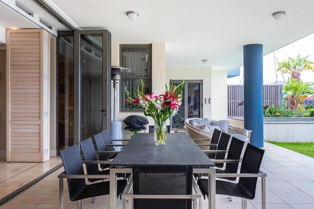 Outstanding V&A Marina Waterfront Apartment Cape Town Exterior photo